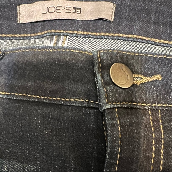 Joe's Jeans High Rise Curvy Boot Cut - Picture 5 of 7